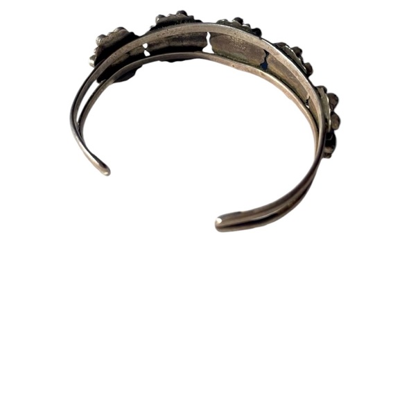 Vintage Native American Flower Cuff Bracelet of .925 and Genuine Turquoise - Picture 7 of 16